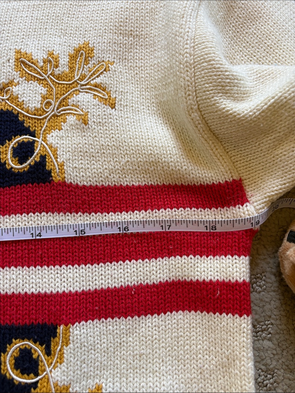 Vintage Susan Bristol Cream Crewneck Sweater with Red, Navy & Gold Medallion - Picture 7 of 12